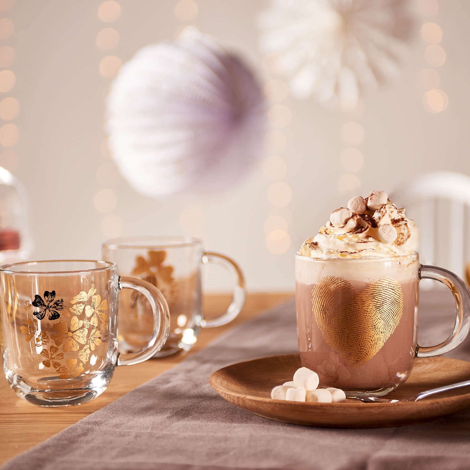 leonardo-emozione-400-ml-tasse-en-verre-coeur-dore image 4