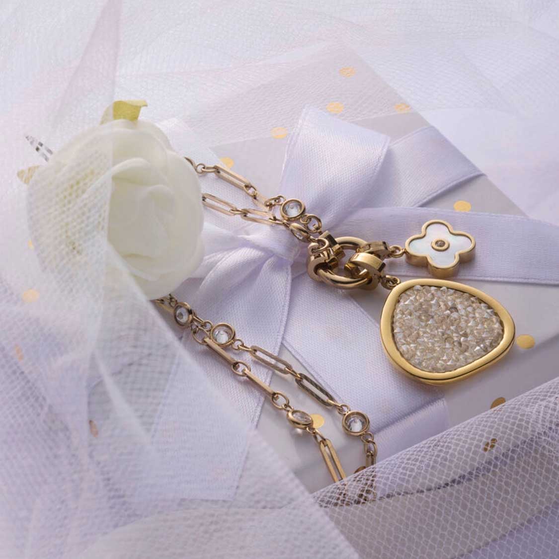 leonardo-bluna-pendentif-tr-fle-nacre-dor-s image 2