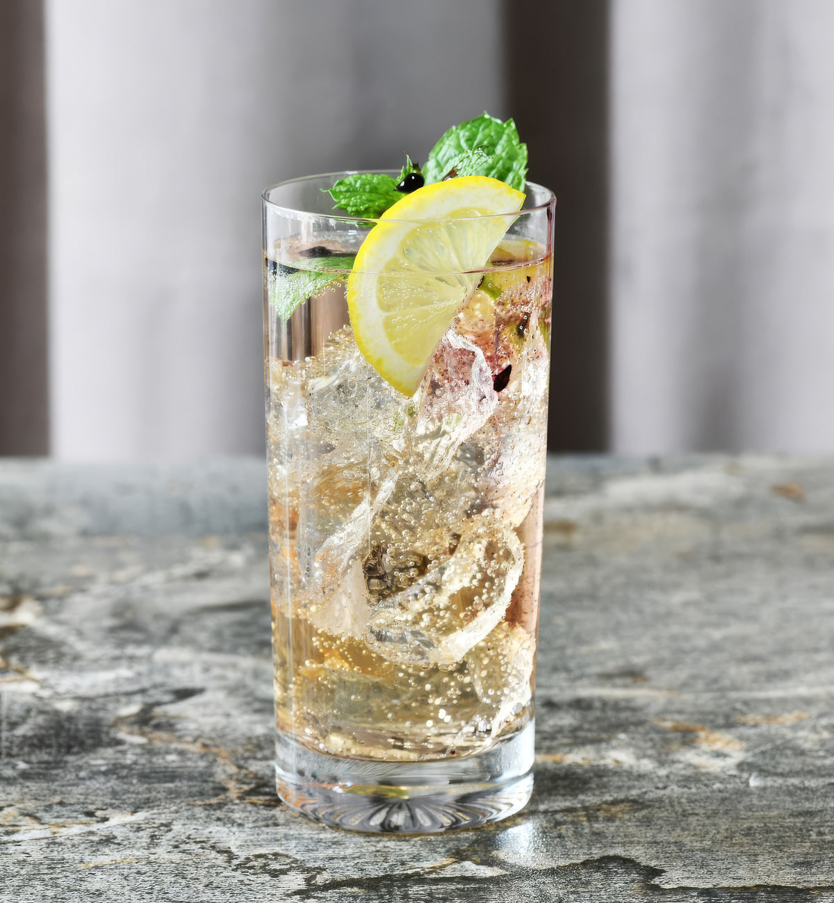krosno-mixology-verre-haut-350-ml-fond-en-relief image 2