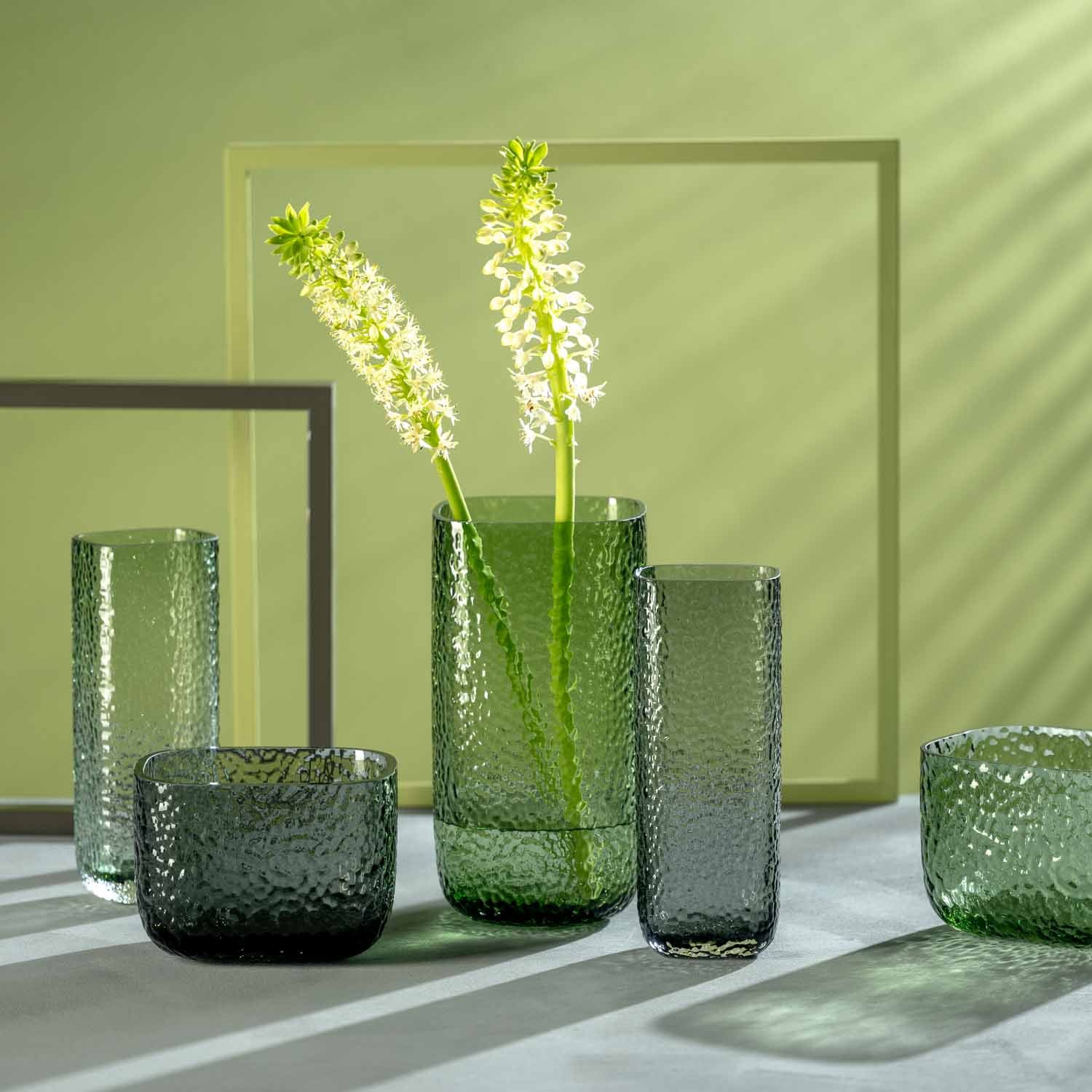 leonardo-martello-vase-en-verre-vert-27-cm-textur image 4