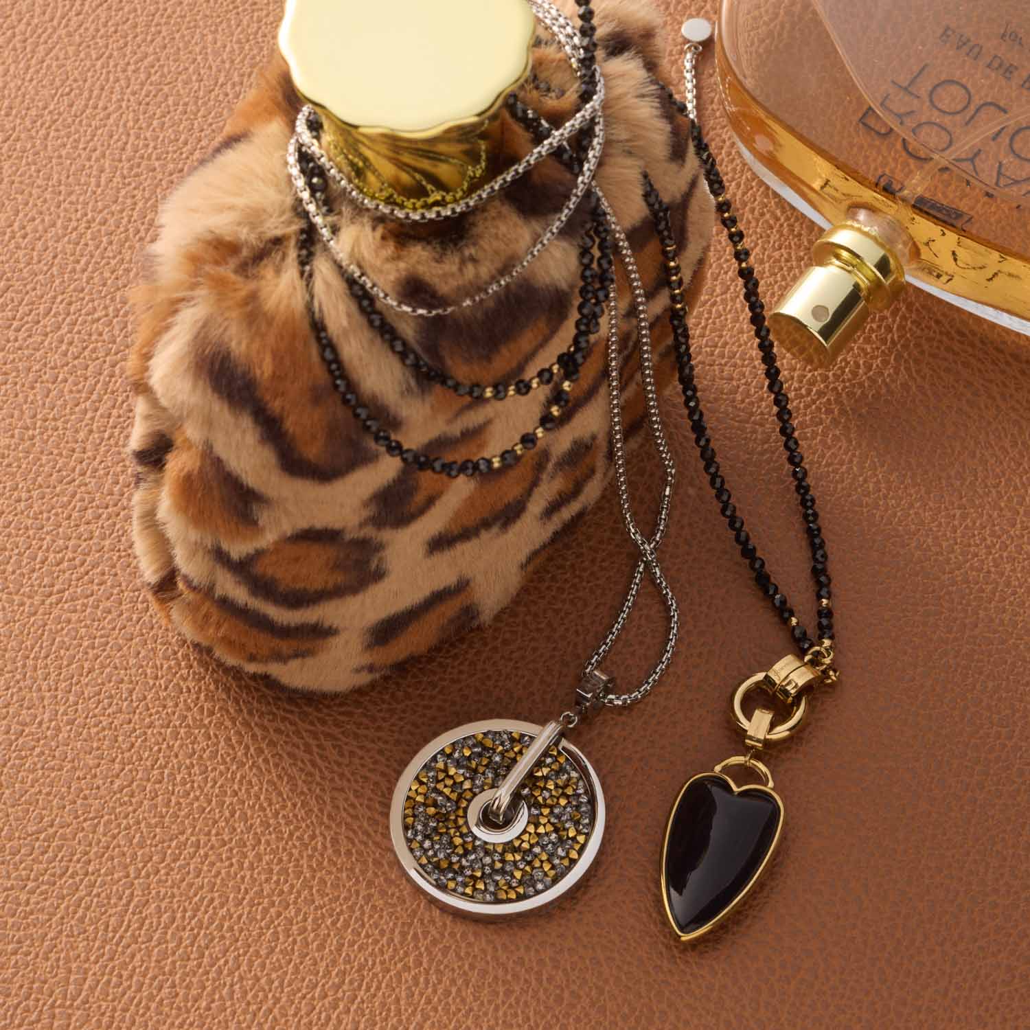 leonardo-hanna-clip-mix-pendentif-c-ur-noir-dor image 5