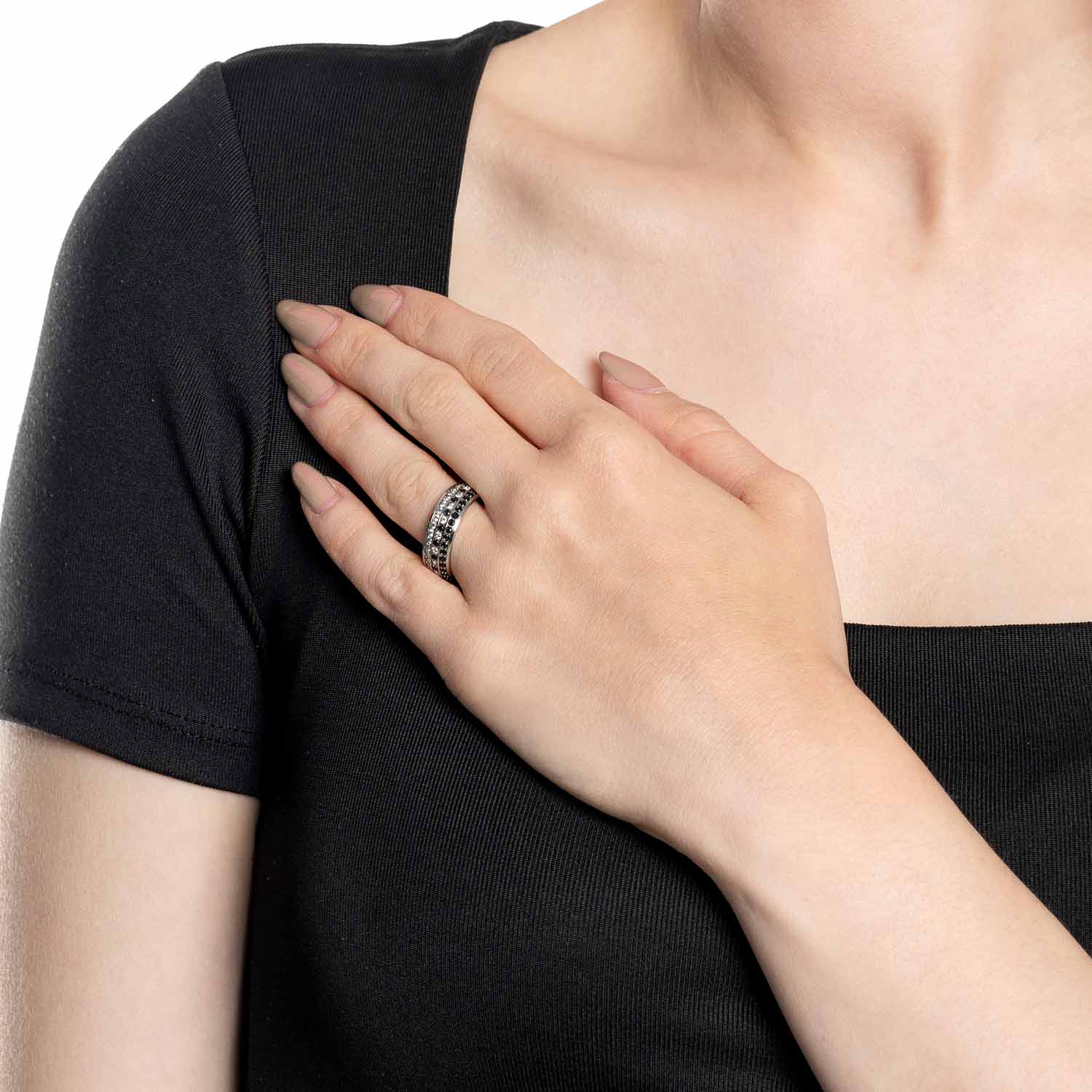 leonardo-atura-bague-taille-18-pav-zirconia-noir-blanc image 3