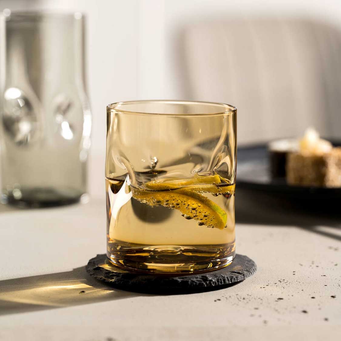 leonardo-vesuvio-verre-ambr-300-ml-lot-de-4-design image 2