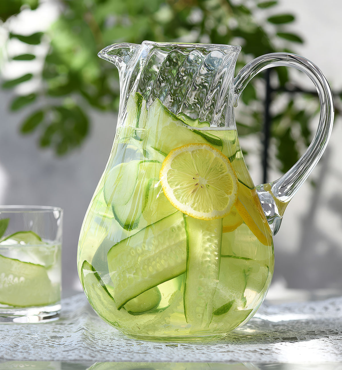 krosno-romance-carafe-1600-ml-stri-e image 3