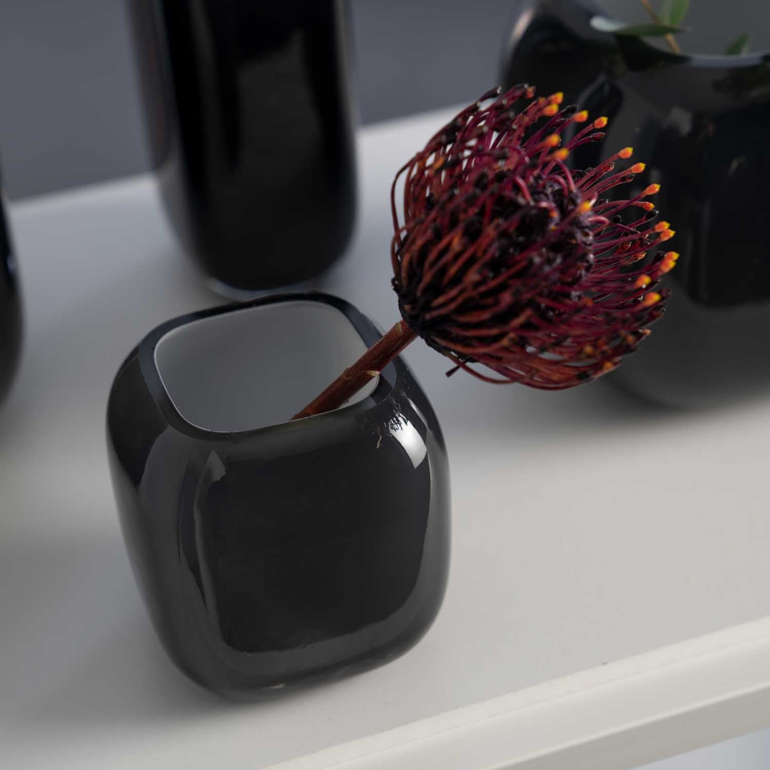 leonardo-milano-petit-vase-en-verre-9-cm-gris image 2
