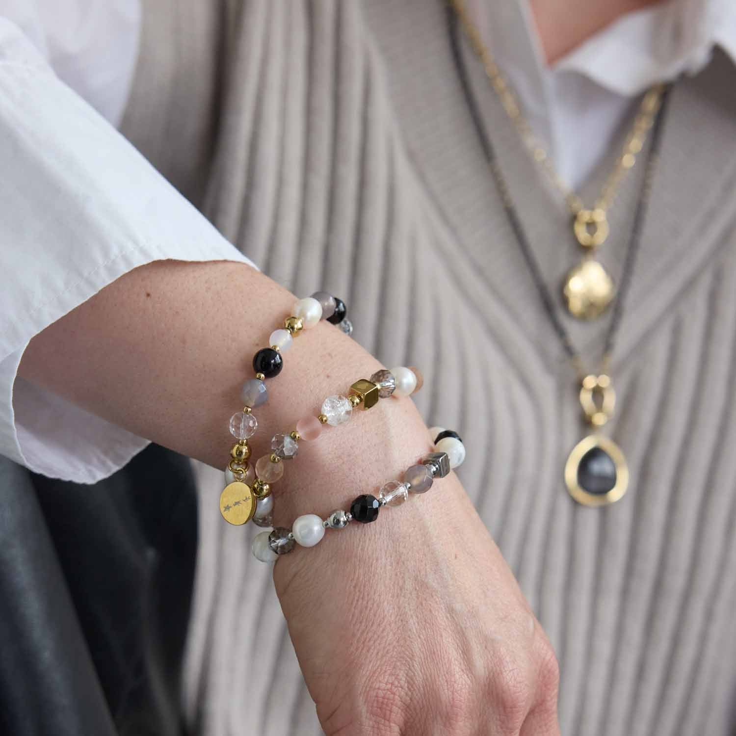 leonardo-hope-bracelet-perles-dor-gris-lastique image 2