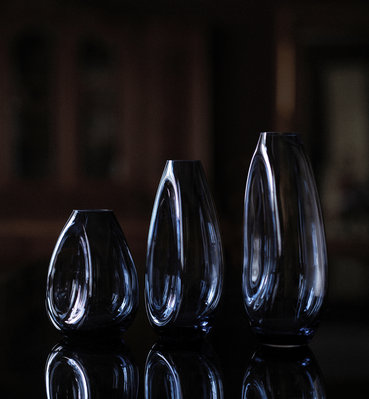 krosno-flow-vase-bleu-marine-28-cm-cristal image 2