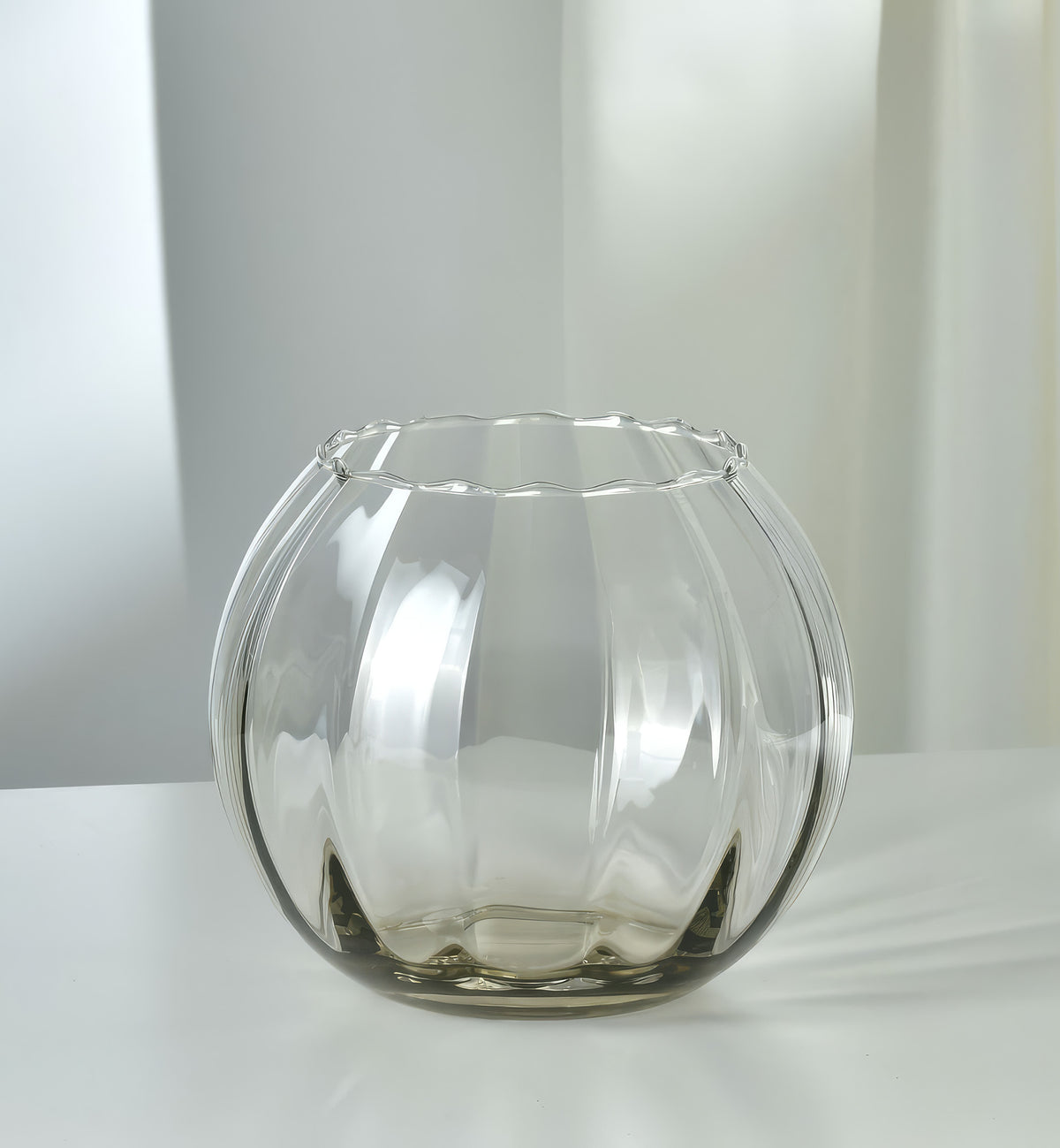 krosno-vase-verre-quartz-fum-15-5-cm-stri image 2