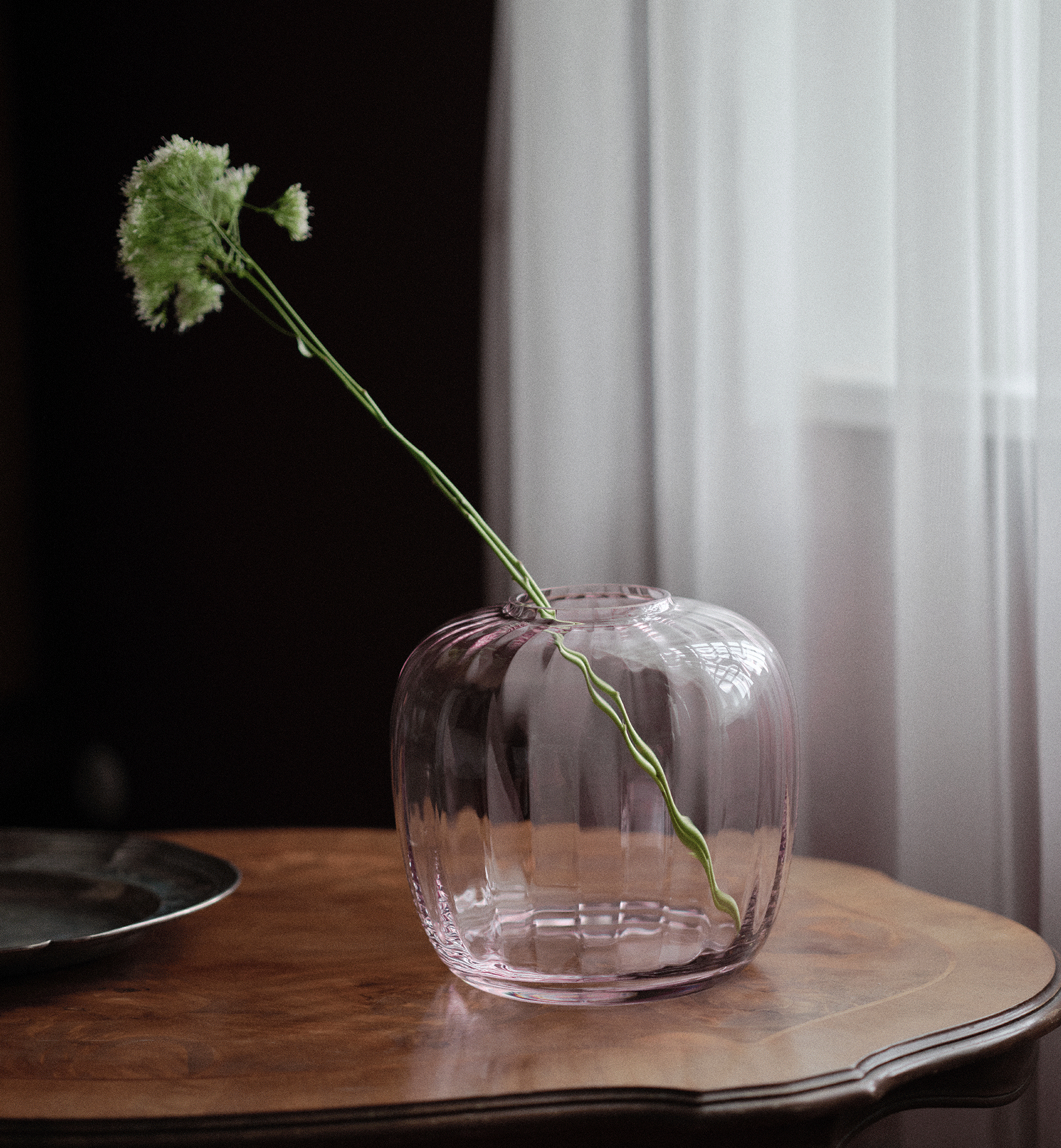 krosno-ballerina-vase-quartz-rose-24-5-cm image 3
