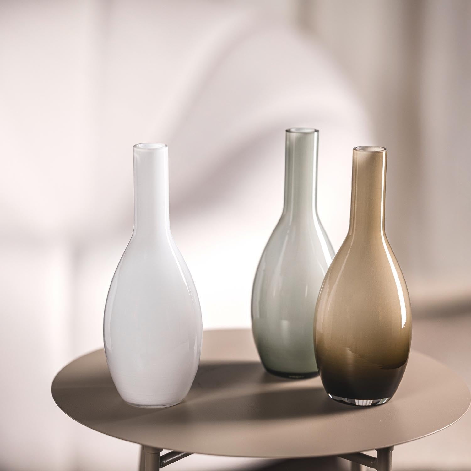 leonardo-beauty-vase-verre-blanc-18-cm-fait-main image 4