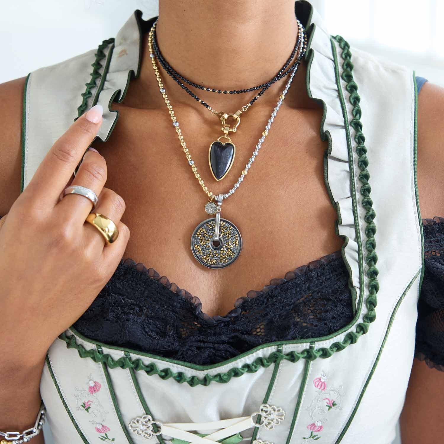 leonardo-hanna-clip-mix-pendentif-c-ur-noir-dor image 2