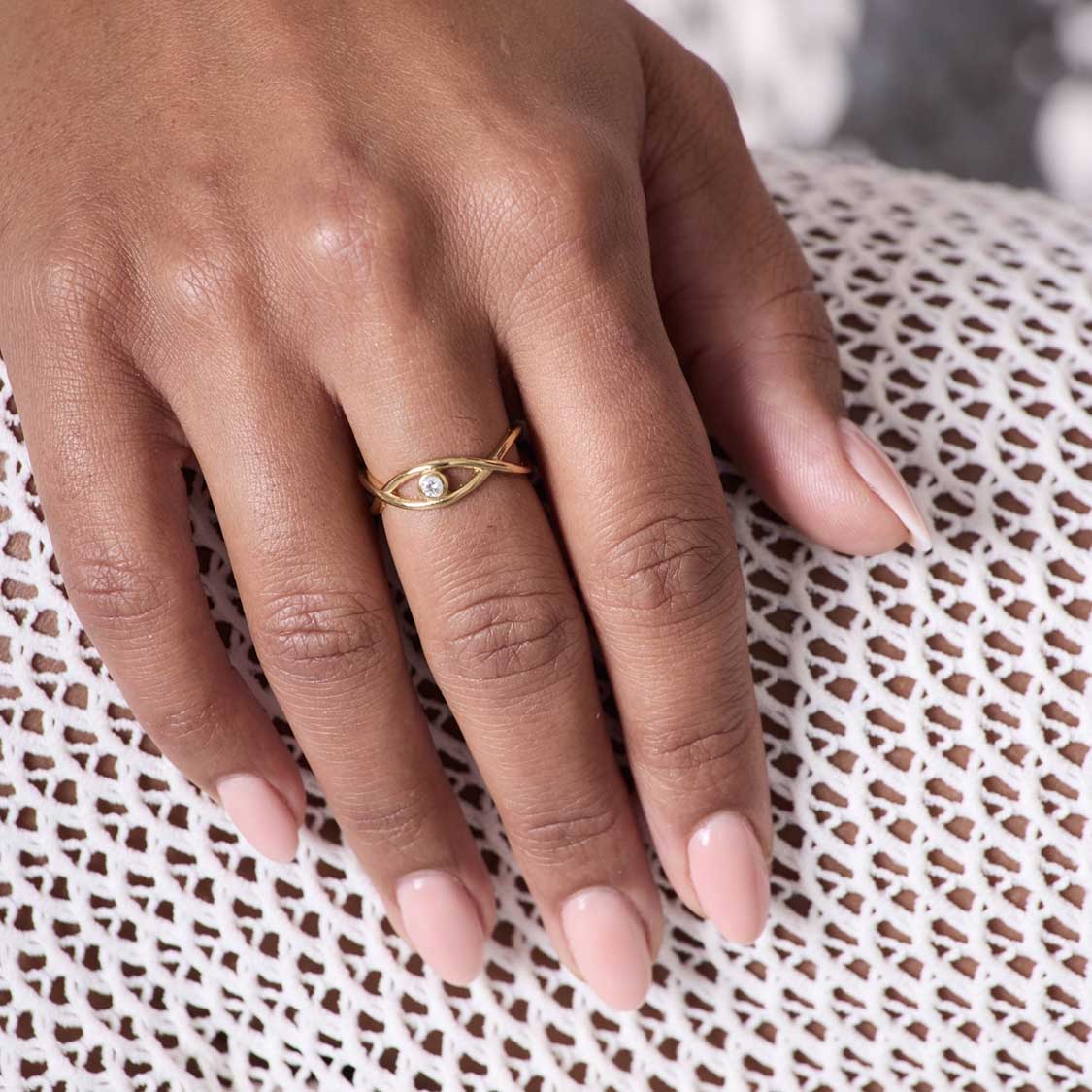 leonardo-tavari-bague-dor-e-taille-17-zircon-entrelac-e image 2