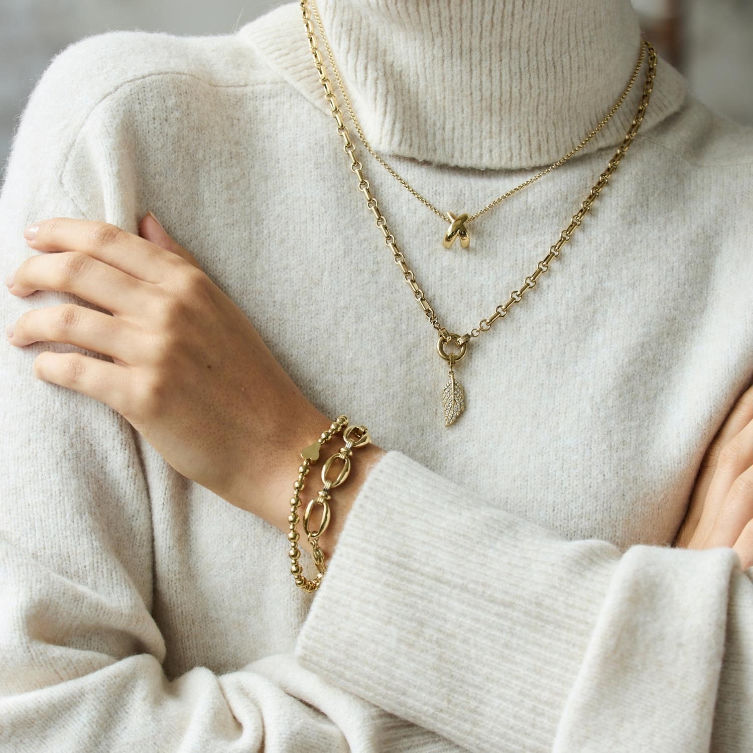 leonardo-sophie-45-cm-collier-acier-dor-croix image 2