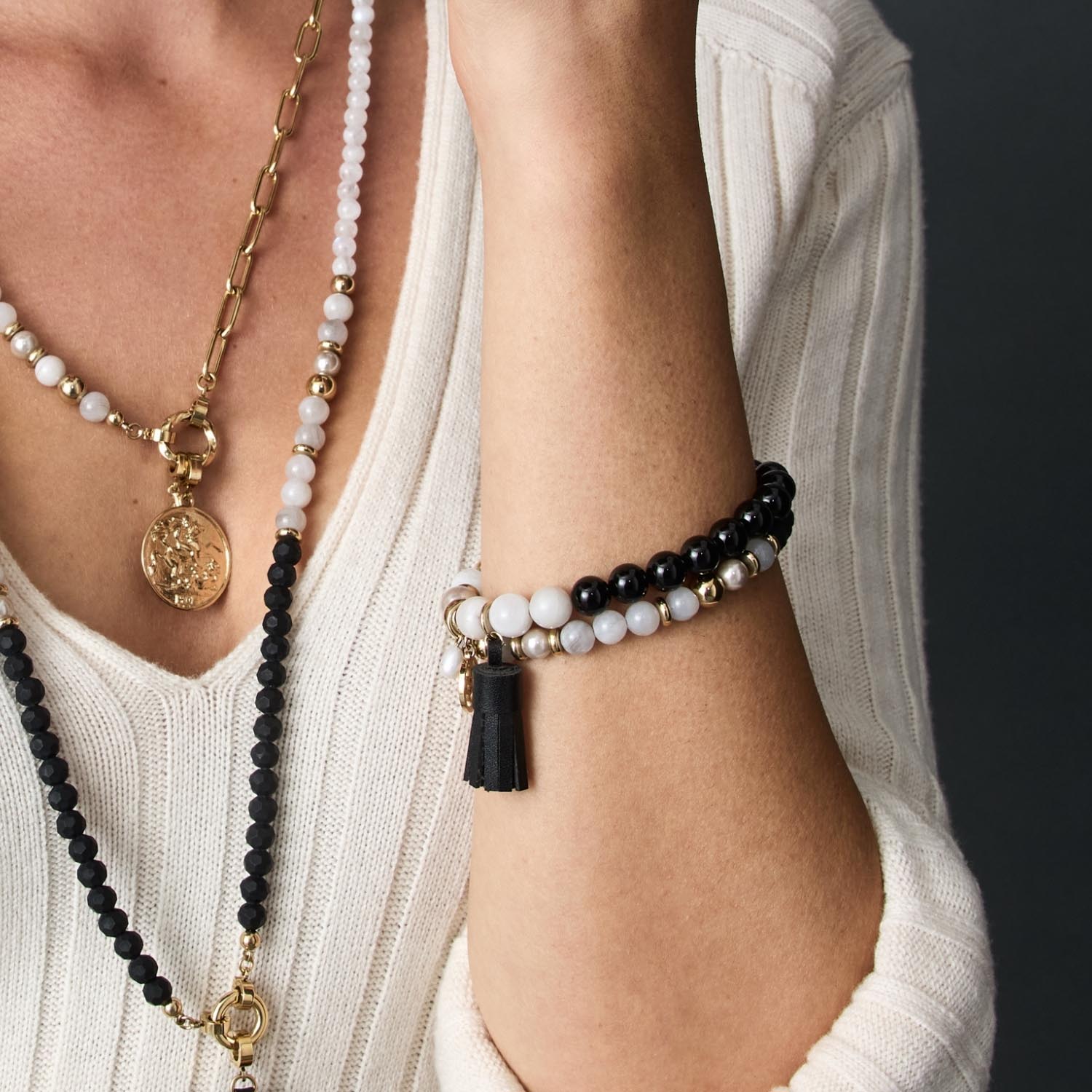 leonardo-eve-bracelet-boho-agate-pompon-noir image 2