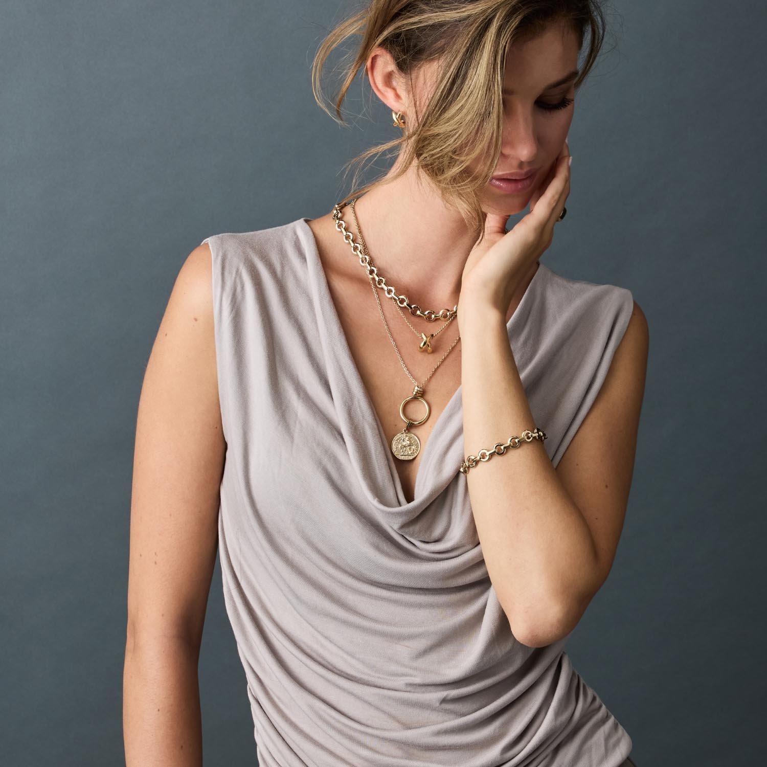leonardo-sophie-45-cm-collier-acier-dor-croix image 7