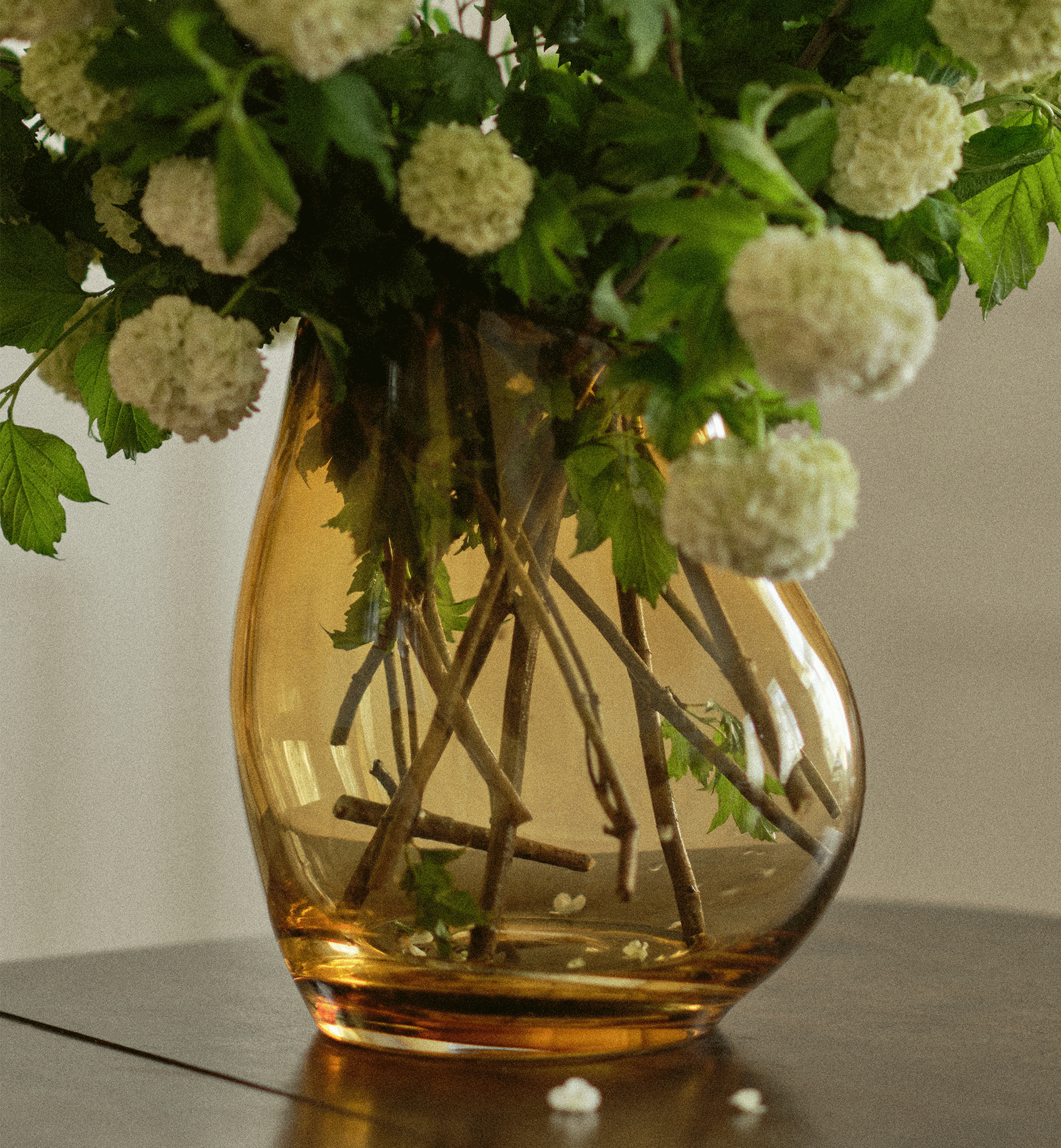krosno-organic-vase-cristal-ambre-28-cm-fait-main image 4