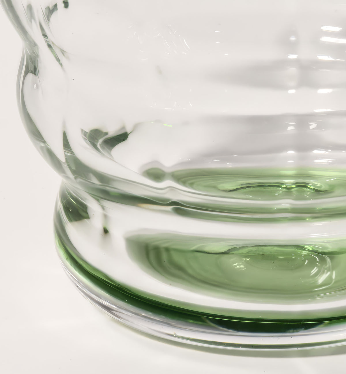 krosno-matcha-verre-stri-440-ml-fond-vert image 3