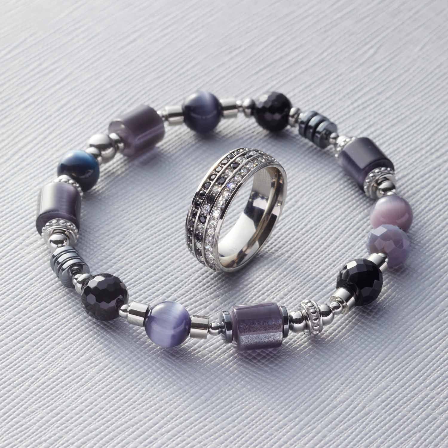 leonardo-atura-bague-19-pav-noir-blanc image 4