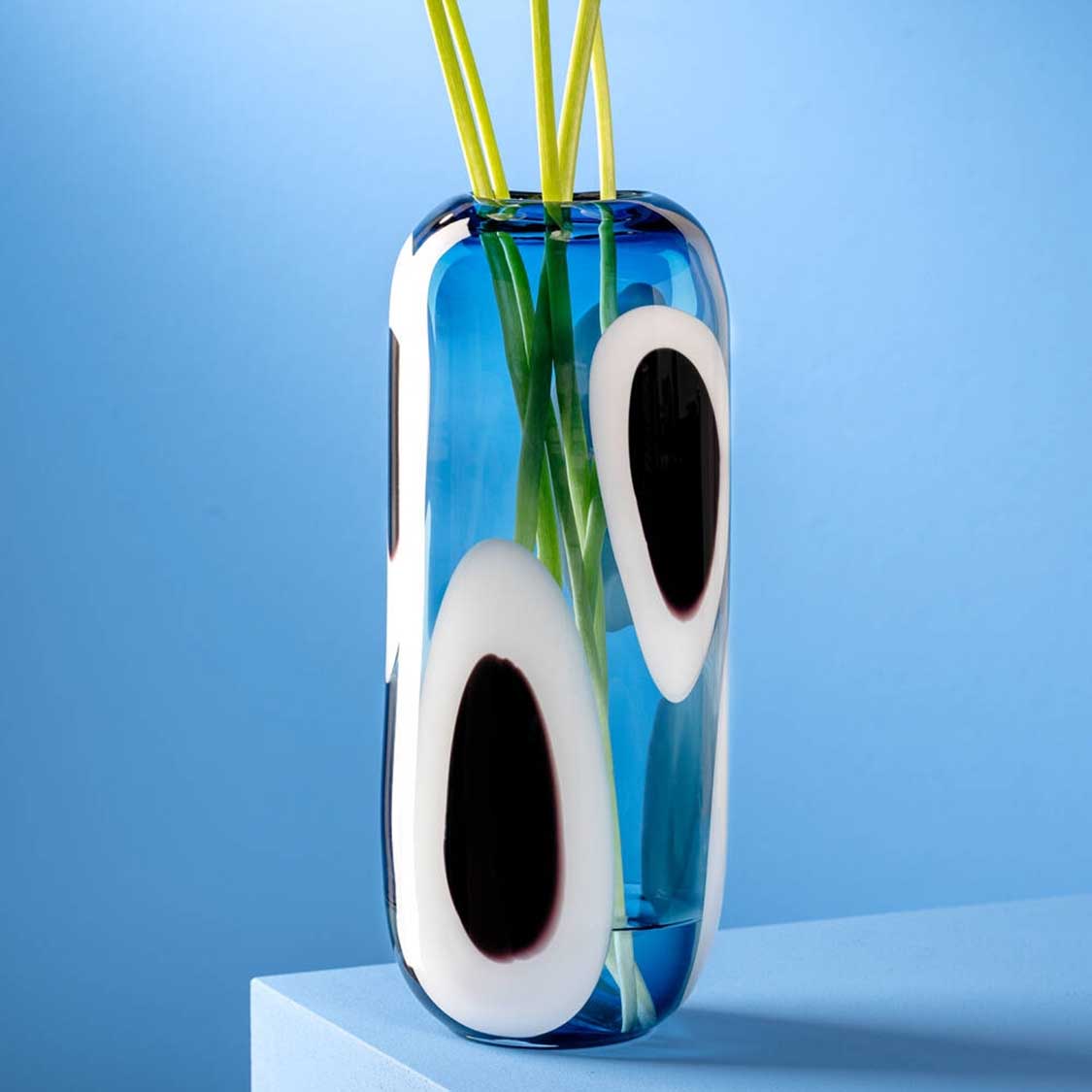 leonardo-occhi-blu-vase-verre-bleu-36-cm-fait-main image 5