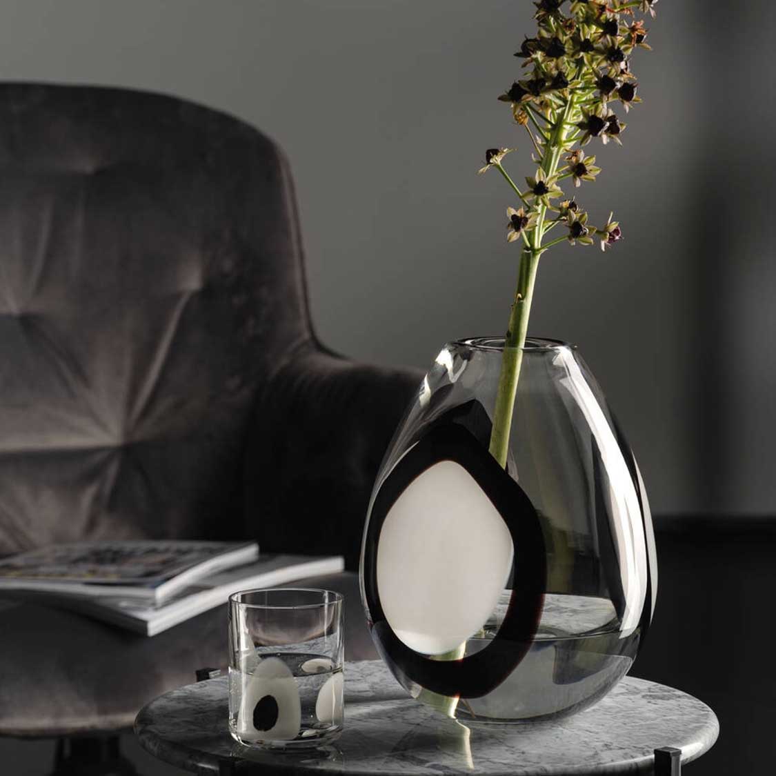 leonardo-occhi-bianchi-vase-verre-blanc-25-cm-fait-main image 2