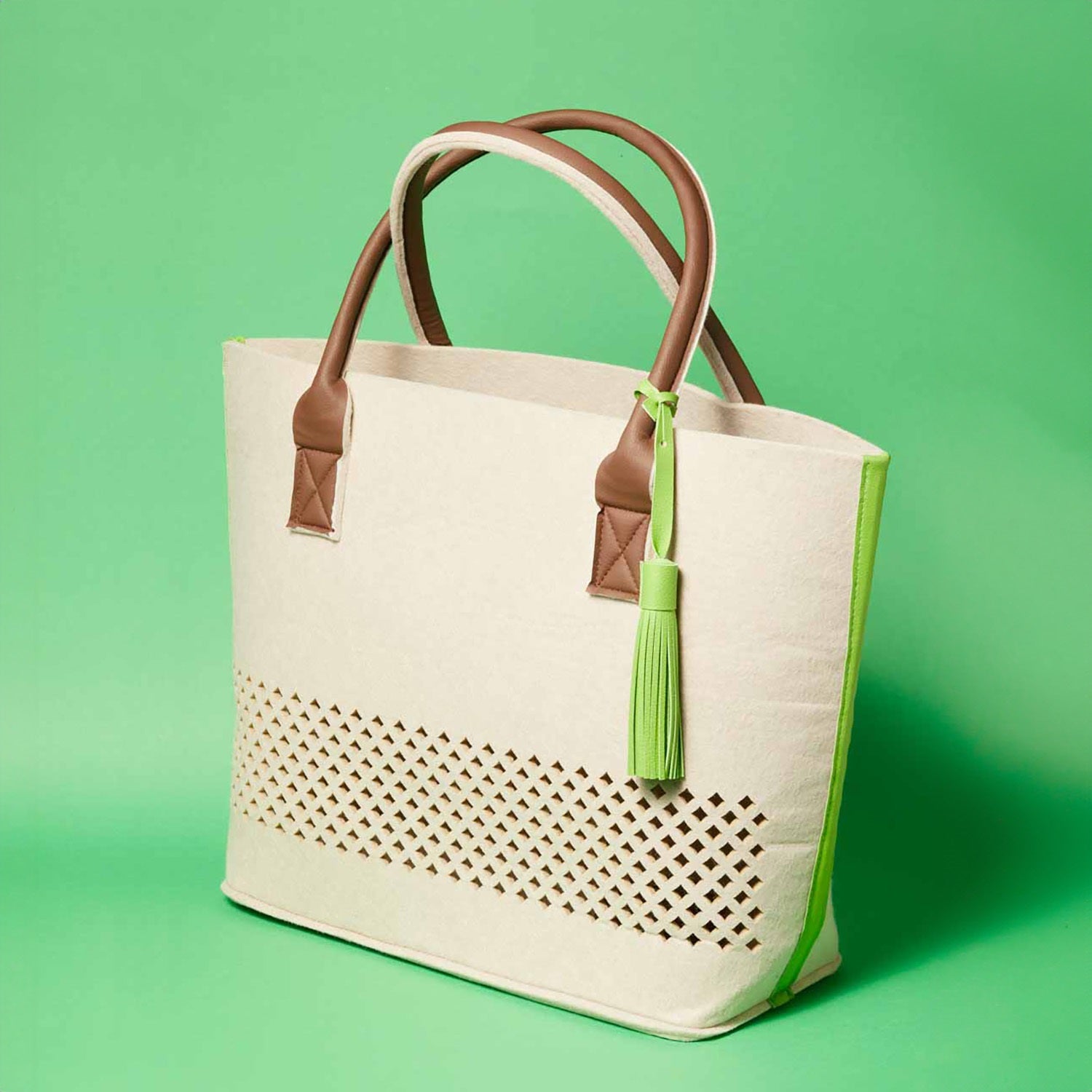 leonardo-beach-bag-sac-de-plage-vert-feutrine-vegan image 3
